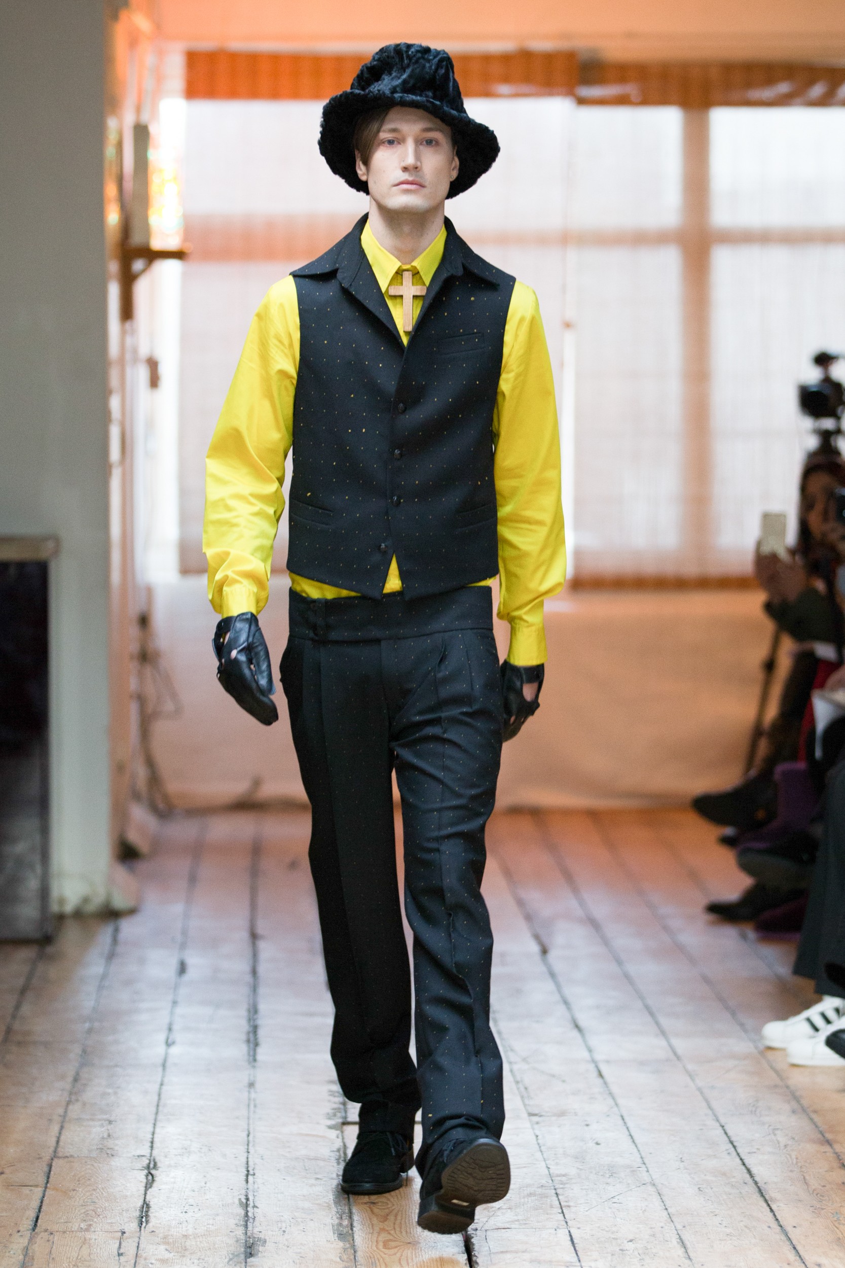 London Collections: Men Autumn Winter 2016 – Florin Dobre